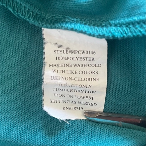 Notations Basic Tank Top Blouse Women’s M Teal Sleeveless Lightweight Stretch - Picture 8 of 8